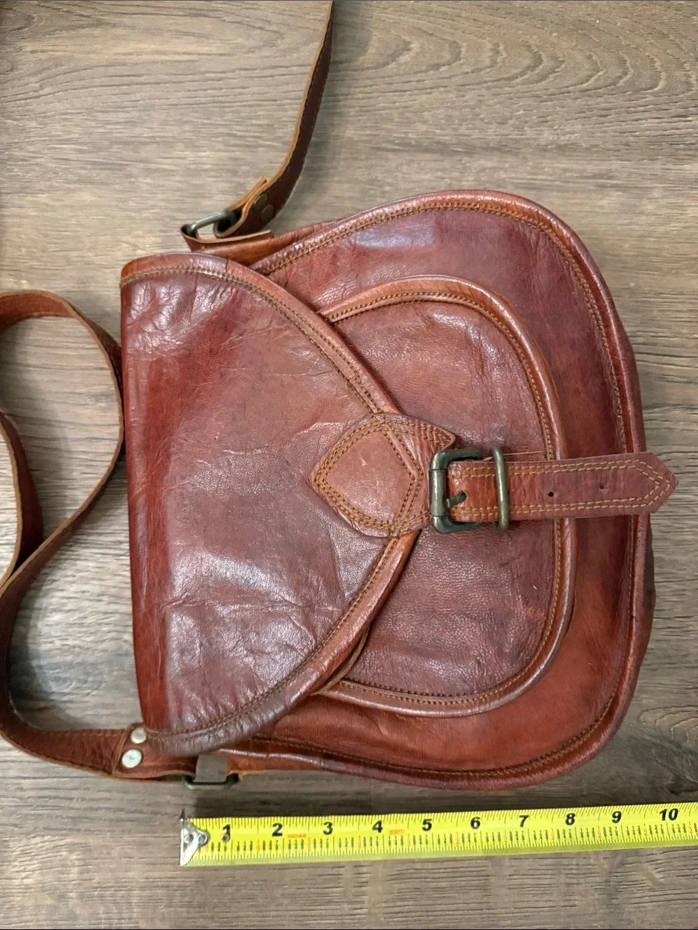 Vintage Brown Leather Crossbody Bag with Buckle Detail